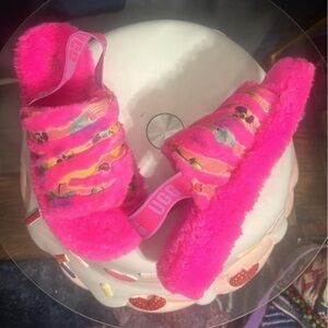 UGG size 8 fluff yeah slipper house shoes new without box